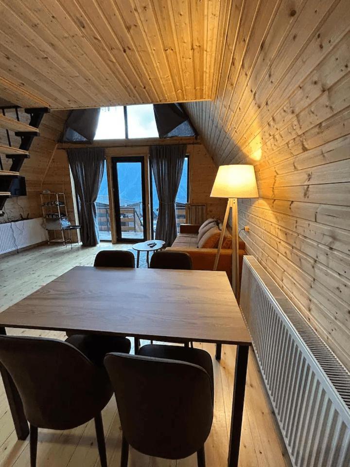 A&B Cottages Stepancminda Exteriér fotografie