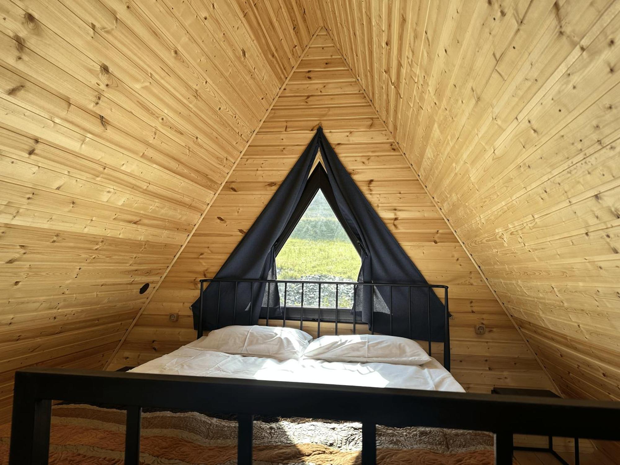 A&B Cottages Stepancminda Exteriér fotografie