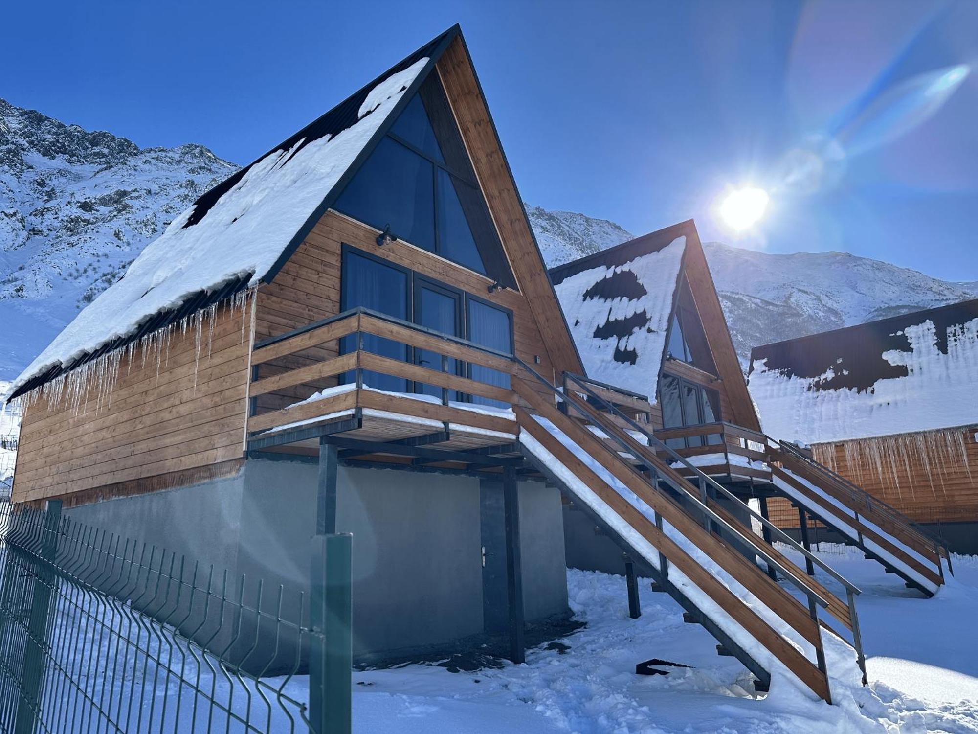 A&B Cottages Stepancminda Exteriér fotografie